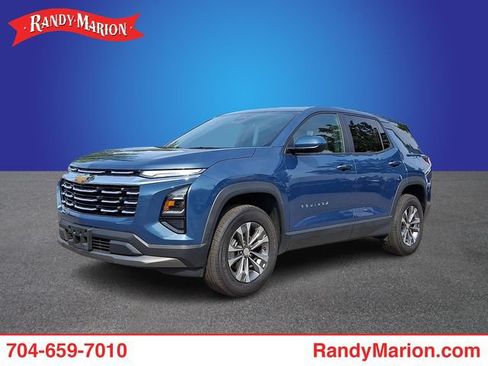 Used 2025 Chevrolet Equinox LT FWD image 1