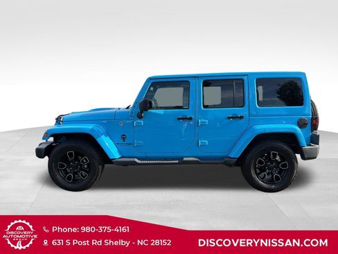 Used 2018 Jeep Wrangler Unlimited Sahara AWD/4WD image 9