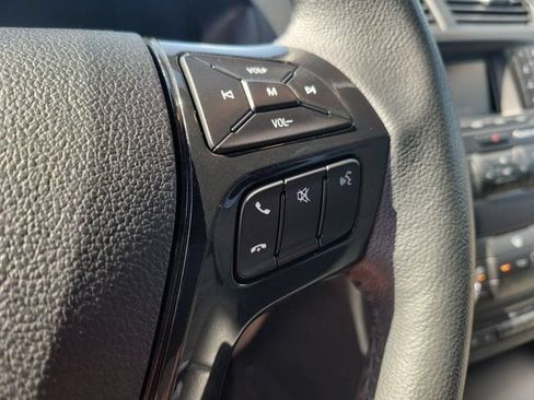 Certified 2018 Ford Explorer XLT FWD image 25