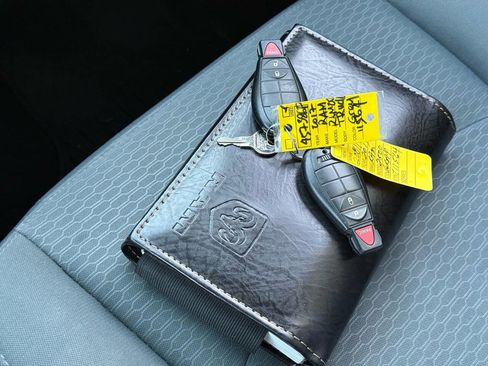 Used 2017 RAM 2500 Tradesman w/ Chrome Appearance Group image 67