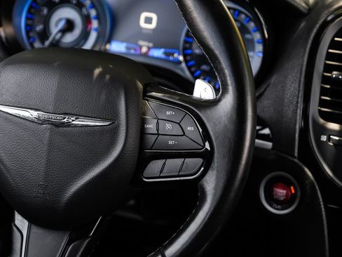 Used 2019 Chrysler 300 S RWD image 27