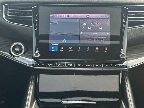 Used 2022 Jeep Wagoneer Series III w/ Premium Group I image 16