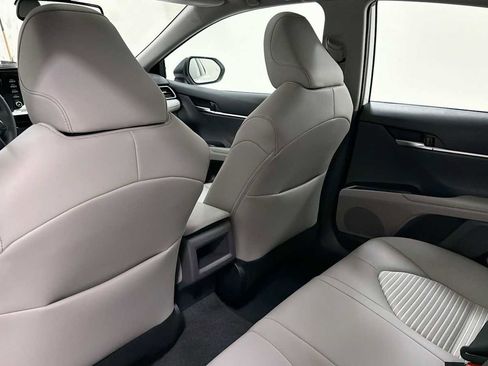 Used 2023 Toyota Camry SE w/ Cold Weather Package FWD image 25