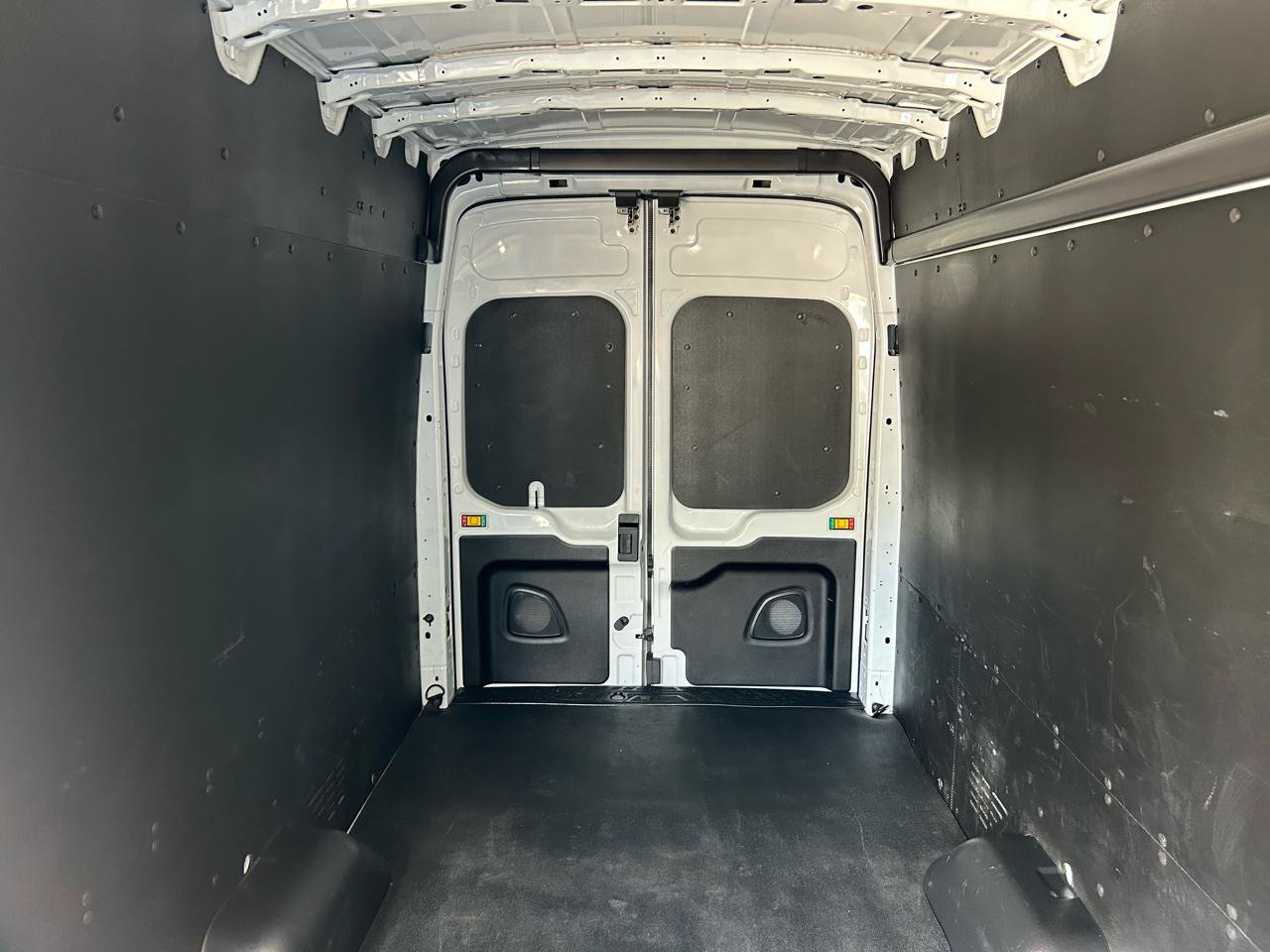 Used 2025 Ford Transit 250 148 High Roof Extended w/ Load Area Protection Package RWD image 20