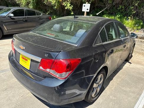Used 2013 Chevrolet Cruze LT FWD image 7