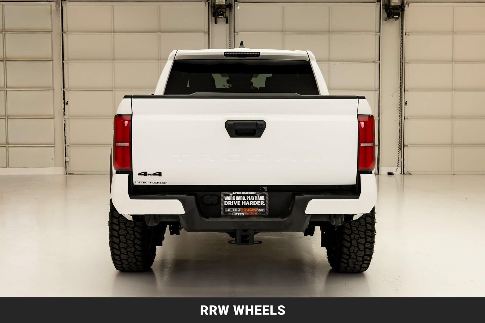 Used 2025 Toyota Tacoma TRD Off-Road AWD/4WD image 7