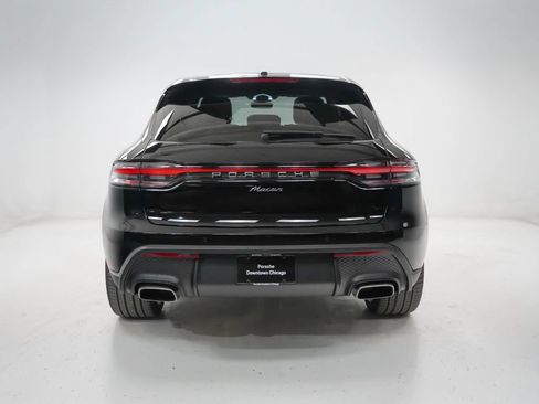 Certified 2026 Porsche Macan AWD/4WD image 11