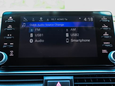 Used 2021 Honda Accord Hybrid image 9