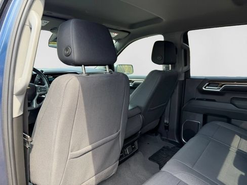 Used 2022 Chevrolet Silverado 1500 LT AWD/4WD image 14