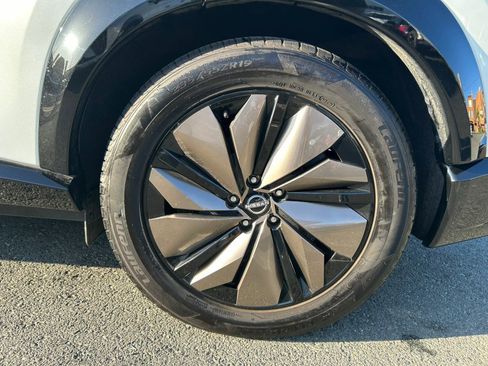 Used 2023 Nissan Ariya FWD image 66