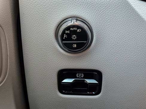 New 2025 Mercedes-Benz GLC 300 4MATIC image 26