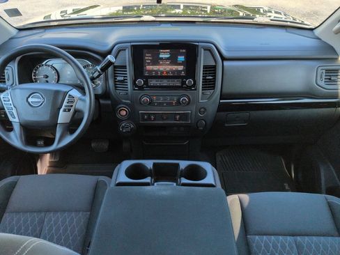 Used 2024 Nissan Titan SV AWD/4WD image 14
