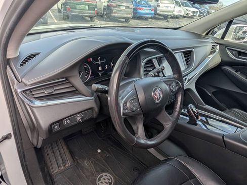 Used 2020 Buick Enclave Avenir w/ Avenir Technology Package image 9