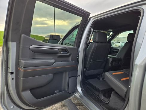 Used 2024 GMC Sierra 1500 AT4 w/ Technology Package image 27