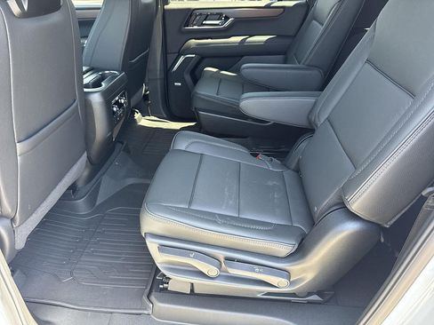 New 2026 GMC Yukon XL Denali w/ Denali Reserve Package AWD/4WD image 24