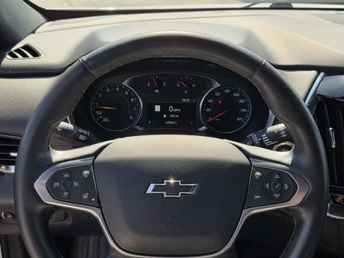 Used 2023 Chevrolet Traverse RS FWD image 29