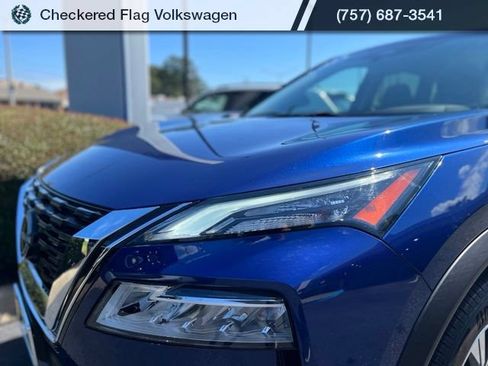 Used 2023 Nissan Rogue SV AWD/4WD image 12