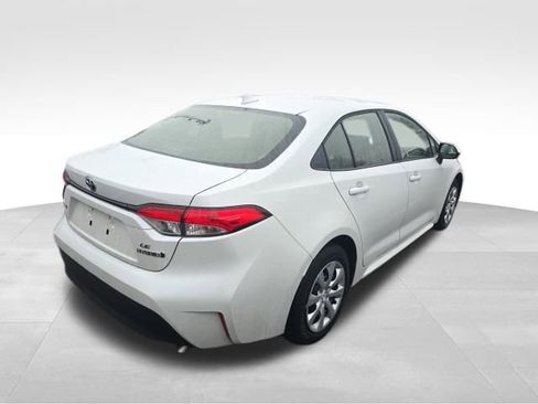 Used 2024 Toyota Corolla LE image 8