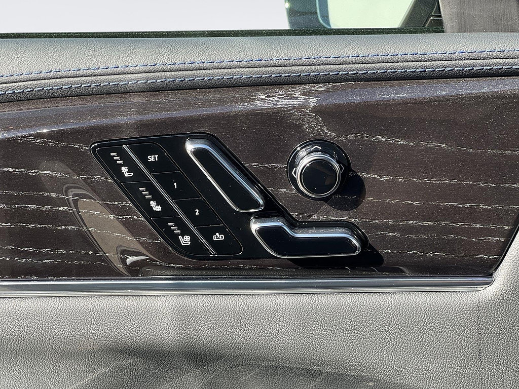 New 2026 Cadillac Escalade IQ Luxury 1 AWD/4WD image 23