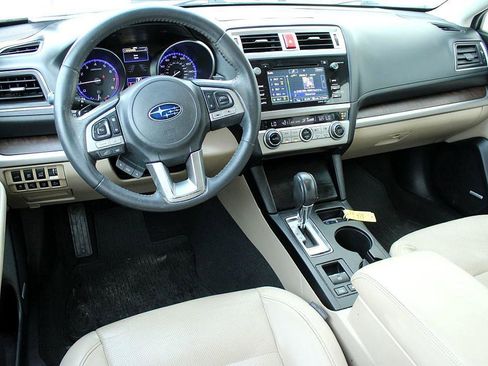 Used 2017 Subaru Outback 3.6R Limited image 16