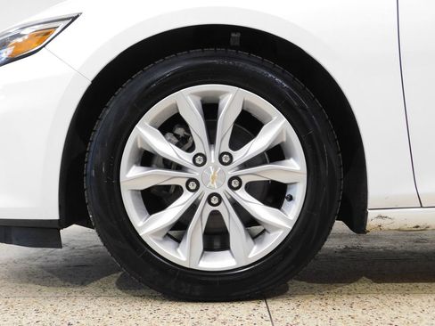 Used 2023 Chevrolet Malibu LT FWD image 17