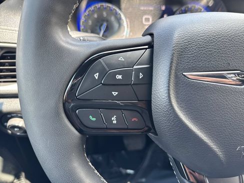 Certified 2023 Chrysler Pacifica Touring-L w/ S Appearance Package AWD/4WD image 18