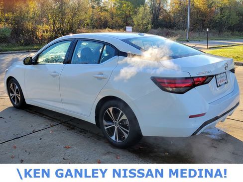 Used 2022 Nissan Sentra SV image 5