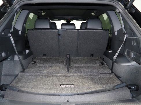 Used 2024 Volkswagen Tiguan SE R-Line w/ MDO Package, Three-Row image 38
