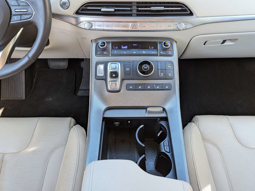 Used 2020 Hyundai Palisade Limited FWD image 18