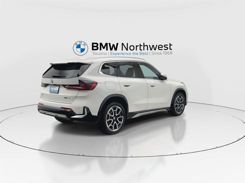 Used 2025 BMW X1 xDrive28i w/ Convenience Package image 3