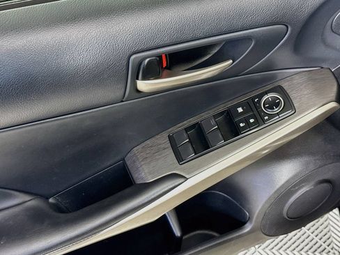 Used 2020 Lexus IS 300 F Sport w/ F Sport Package RWD image 18