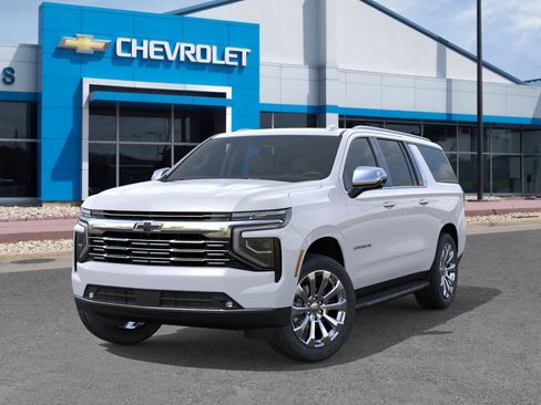 New 2026 Chevrolet Suburban Premier image 6