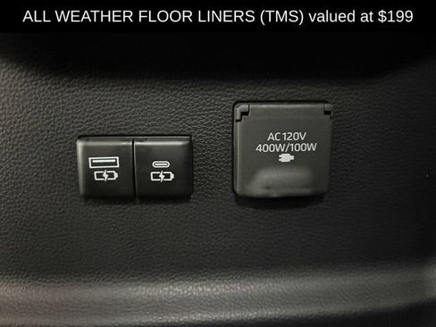 Used 2026 Toyota Tundra Limited AWD/4WD image 11