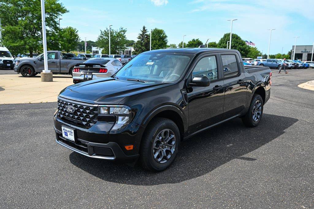 New 2026 Ford Maverick XLT w/ Equipment Group 301A AWD/4WD image 9