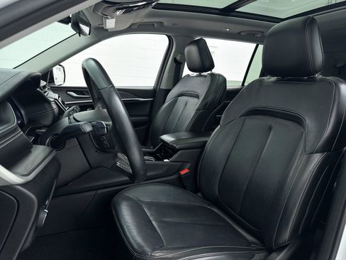 Used 2021 Jeep Grand Cherokee L Limited image 20