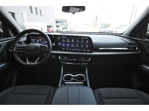 Used 2024 Chevrolet Traverse LT w/ Midnight/Sport Edition FWD image 12