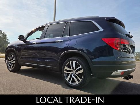 Used 2017 Honda Pilot Touring image 5