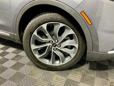 Used 2022 Lincoln Nautilus Reserve w/ Class II Trailer Tow Package image 39