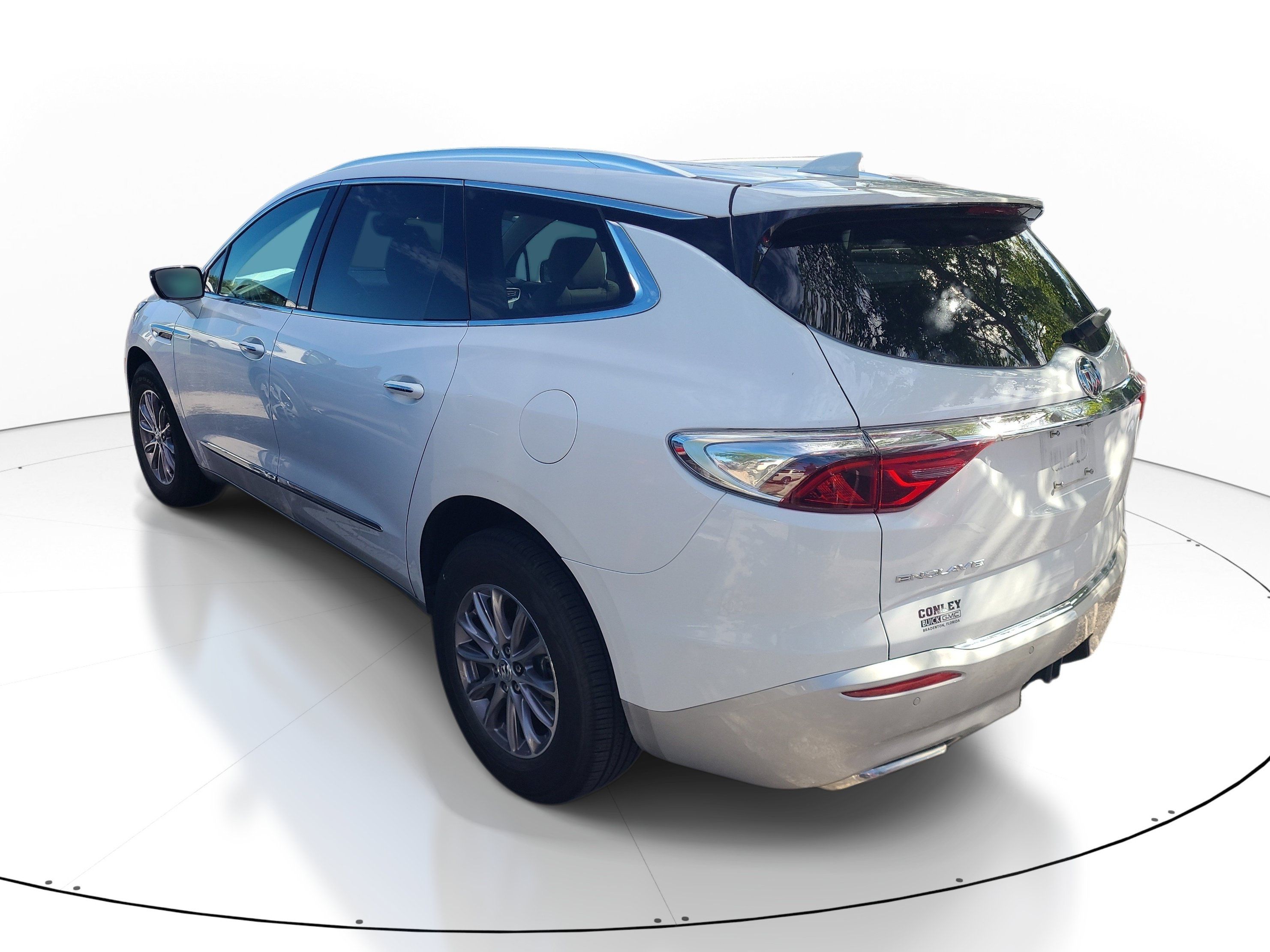 Used 2023 Buick Enclave Premium w/ Trailering Package, 5000 lbs. FWD image 7