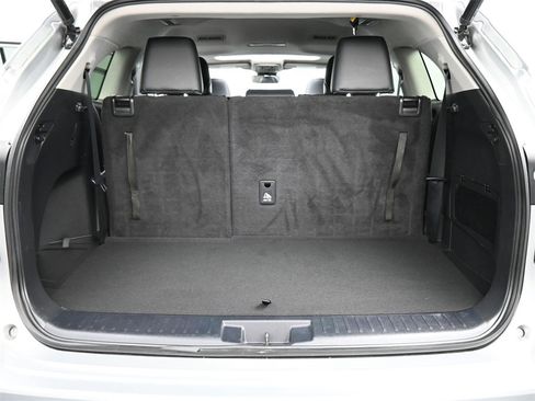 Used 2023 Toyota Highlander XLE image 21