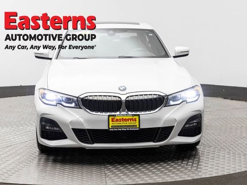 Used 2022 BMW 330i xDrive Sedan w/ M Sport Package image 2