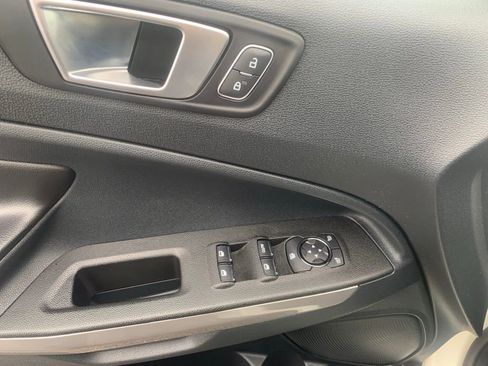 Used 2021 Ford EcoSport Titanium image 12
