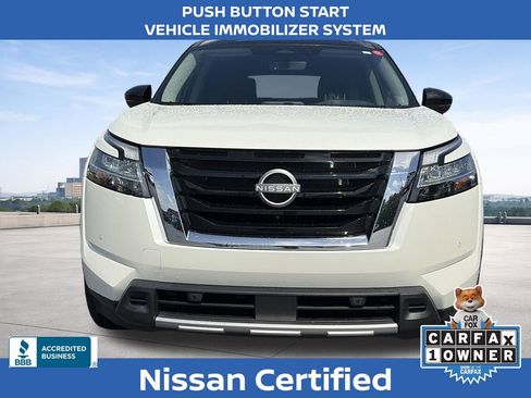 Certified 2024 Nissan Pathfinder SL w/ SL Premium Package FWD image 8