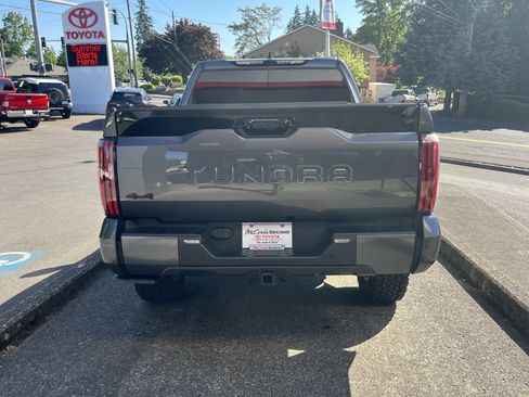 Used 2023 Toyota Tundra Platinum AWD/4WD image 5