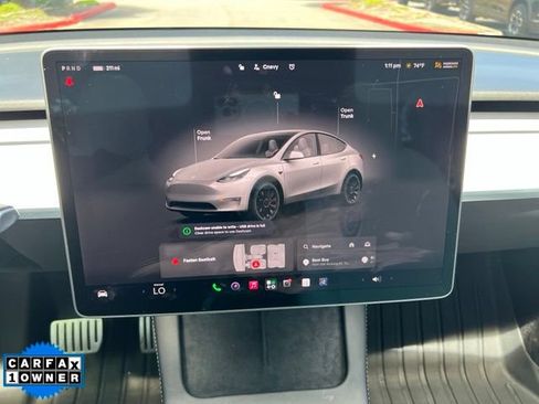Used 2022 Tesla Model Y Performance AWD/4WD image 23