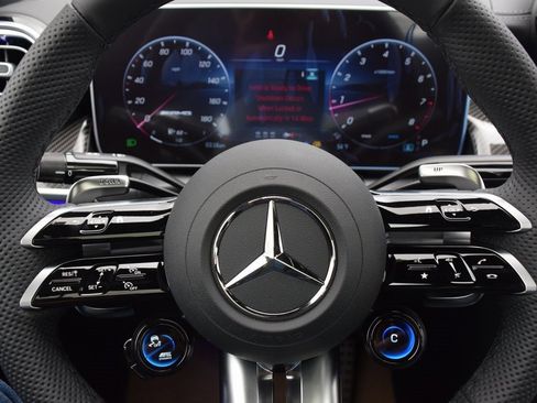 New 2025 Mercedes-Benz GLC 43 AMG 4MATIC Coupe image 19