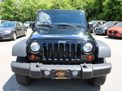 Used 2011 Jeep Wrangler Rubicon w/ Dual Top Group AWD/4WD image 3