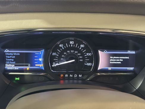 Used 2015 Lincoln Navigator 2WD image 16