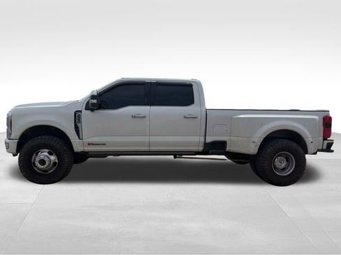 Used 2024 Ford F350 Limited AWD/4WD image 9