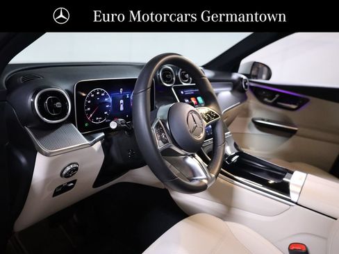 Used 2026 Mercedes-Benz GLC 300 4MATIC image 29